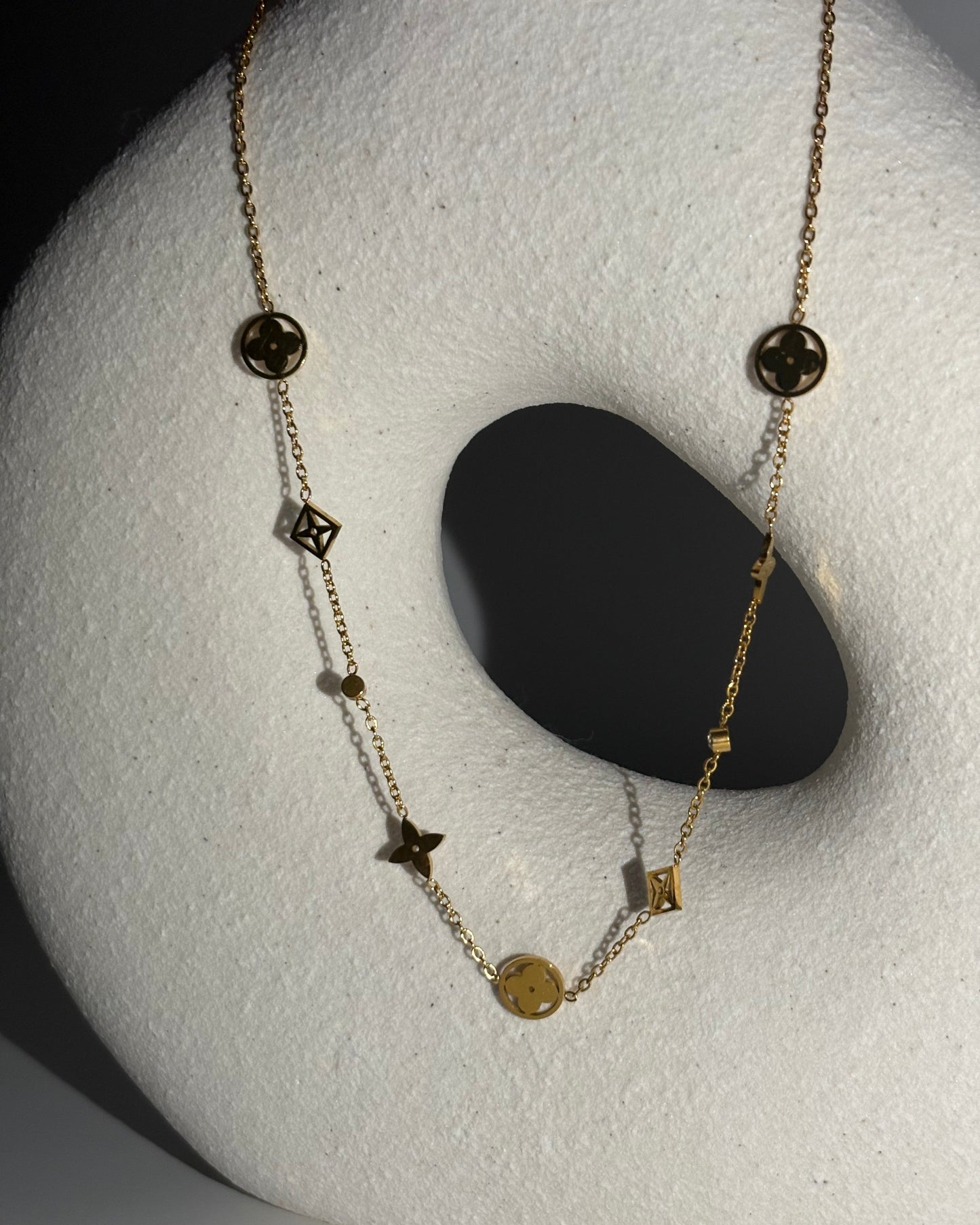 Collier YALINA
